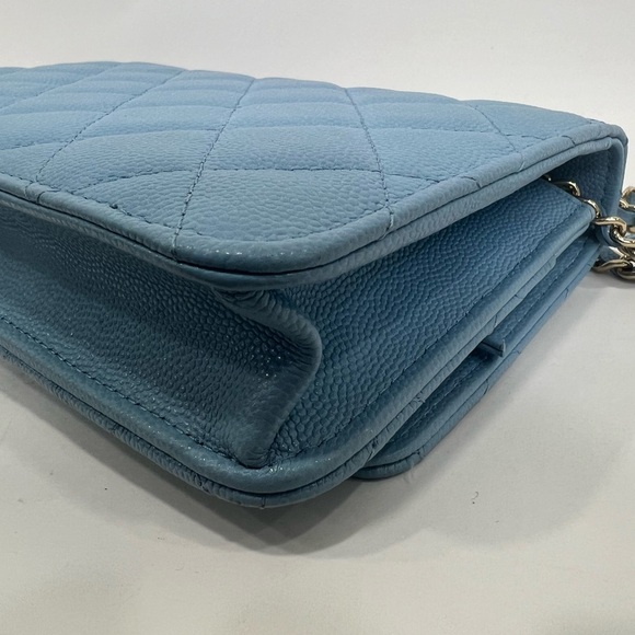 Chanel Crystal Woven CC Wallet on Chain - Picture 7 of 8